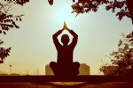 ¿Cómo ayuda el yoga a la salud mental?