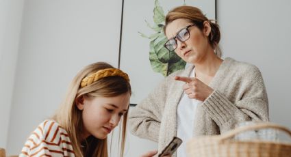 5 consejos para ayudarle a tu hijo adolescente a comprender y manejar sus emociones